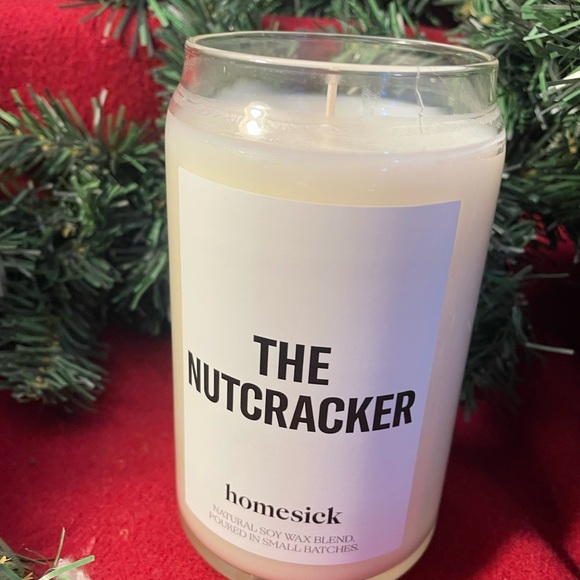 HOMESICK CANDLES The Nutcracker Christmas Holiday delicious scented candle NIB - Picture 3 of 15